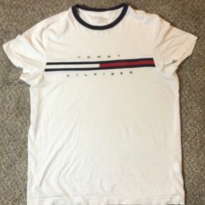 White short sleeve Tommy Hilfiger Tee.